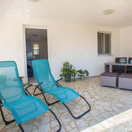 Ferienhaus House Rea *