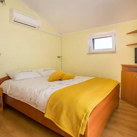 Holiday home House Rea *